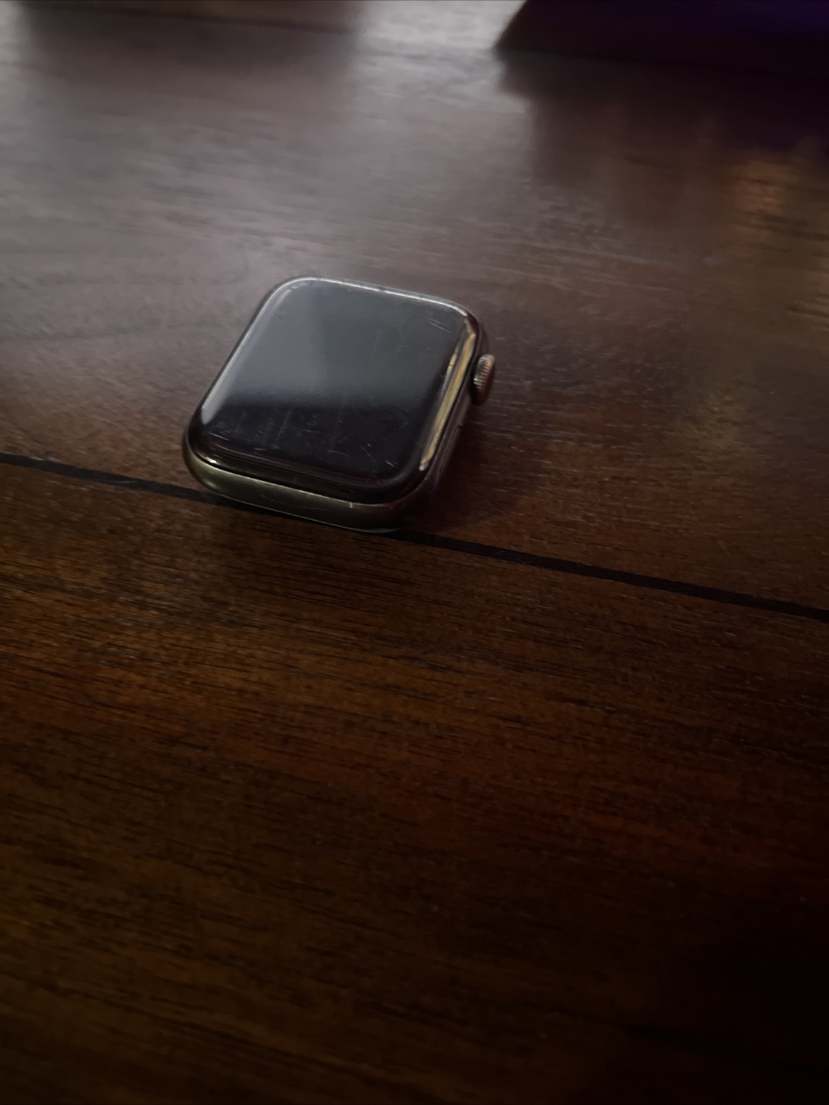 Apple Watch Series 5 44mm Space Gray Aluminium With Cellular. A-lock On