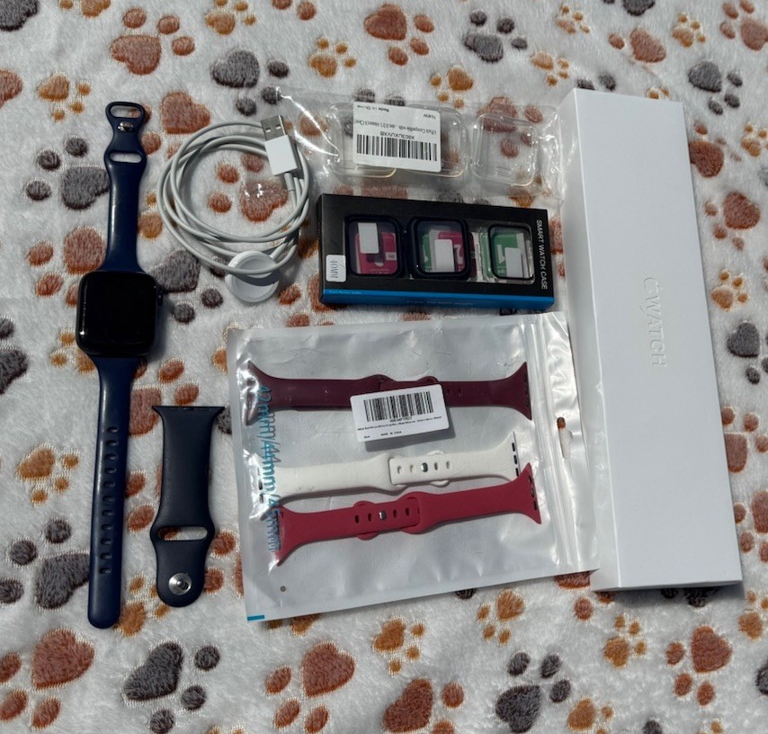 Apple Watch Series 6 44 mm Blue Aluminum Case with Deep Navy Sport Band…