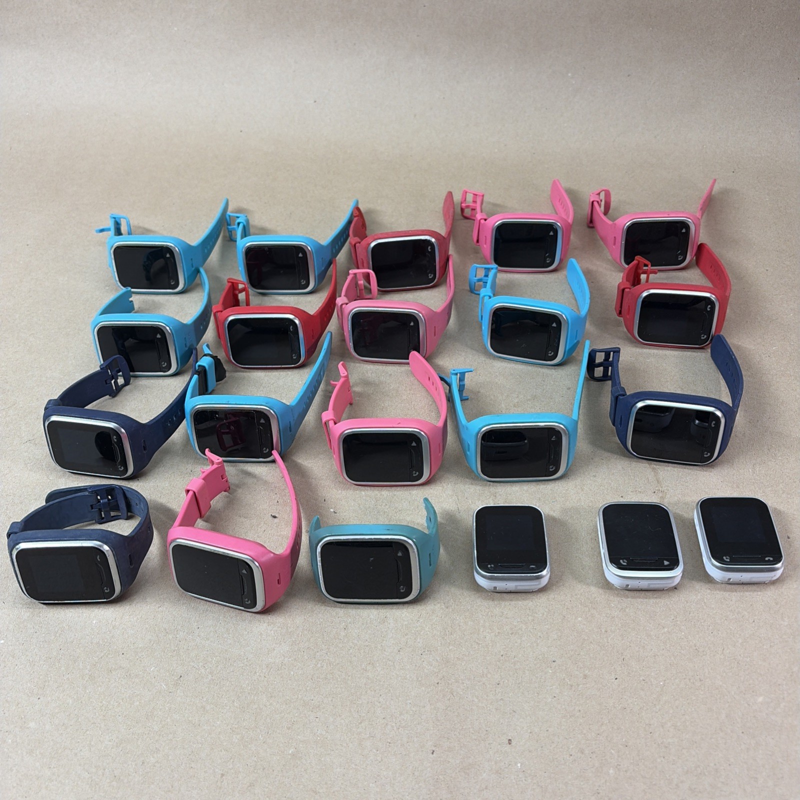 LG Verizon Gizmo Pal / Gadget Lot of 21 Kids Smartwatch LG-VC110 / 200B UNTESTED