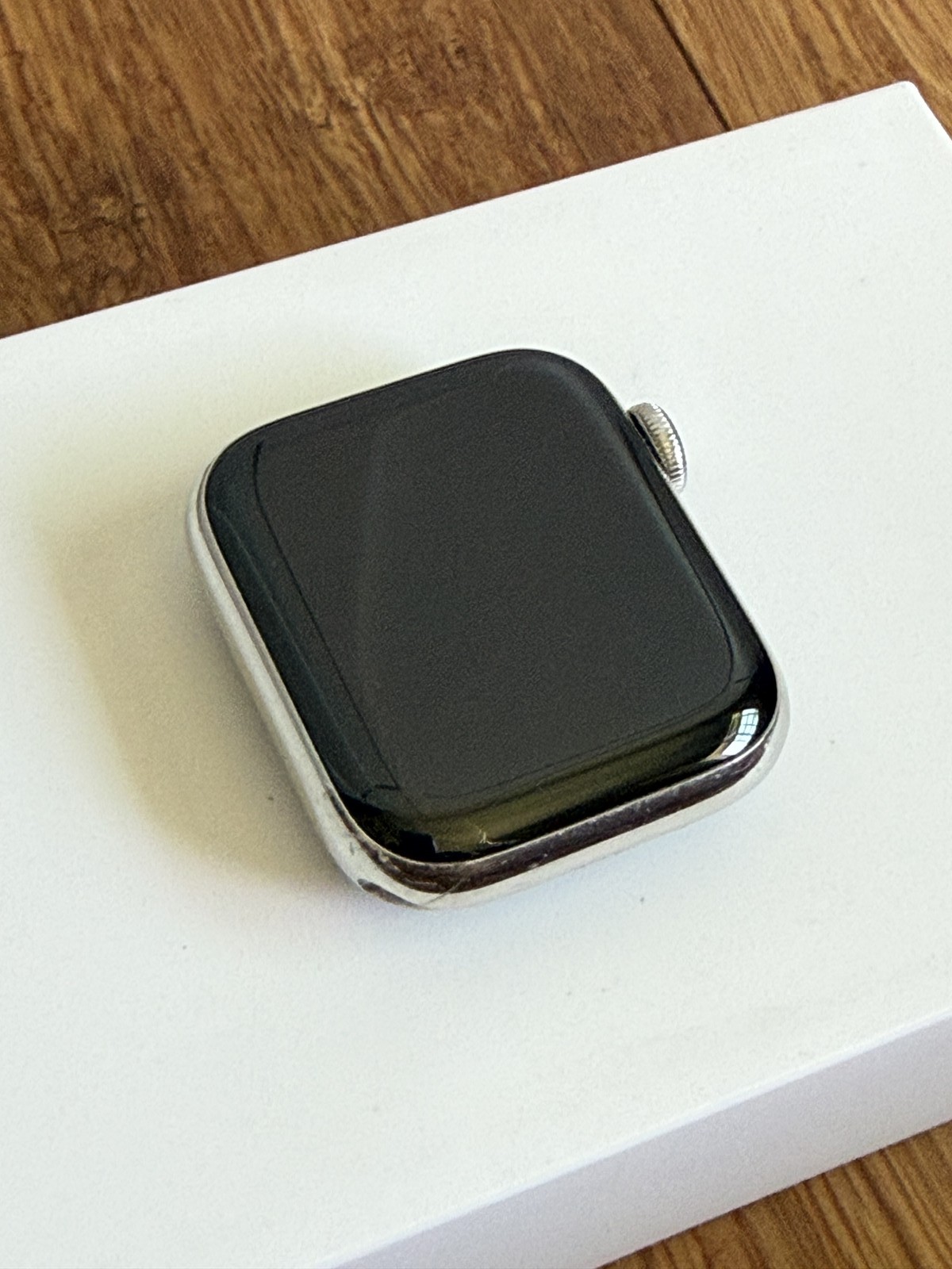 Apple Watch Series 6 Stainless Steel 40mm • GPS+Cellular • Silver • White Band