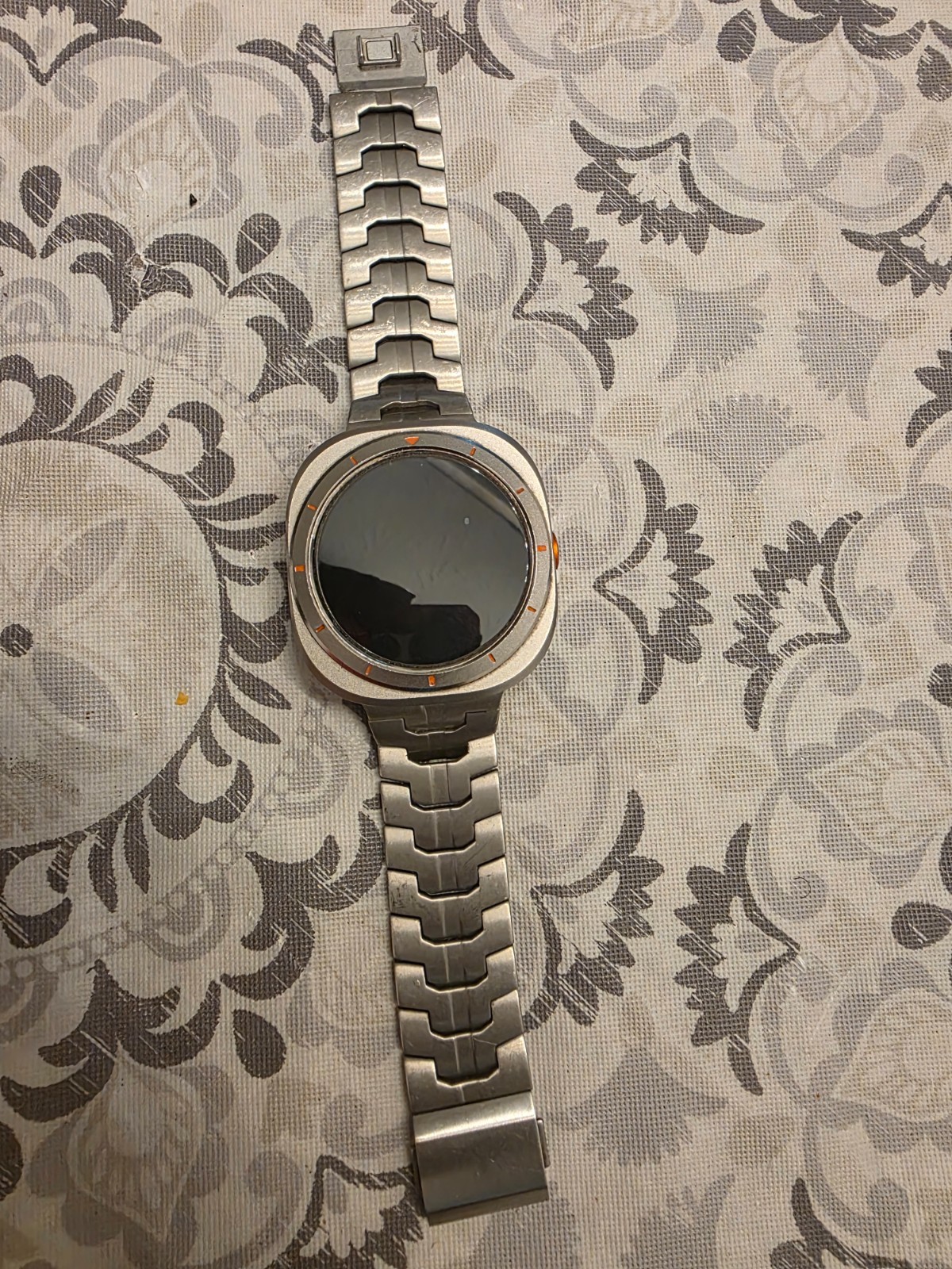 Samsung Galaxy Watch7 stainless inless Steel Case with Hybrid Band