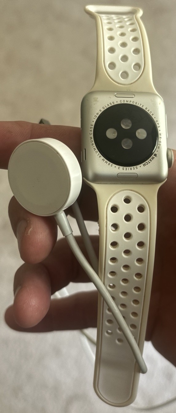 Apple Watch Series 3, 38mm, Space Gray, Unlocked Factory Reset