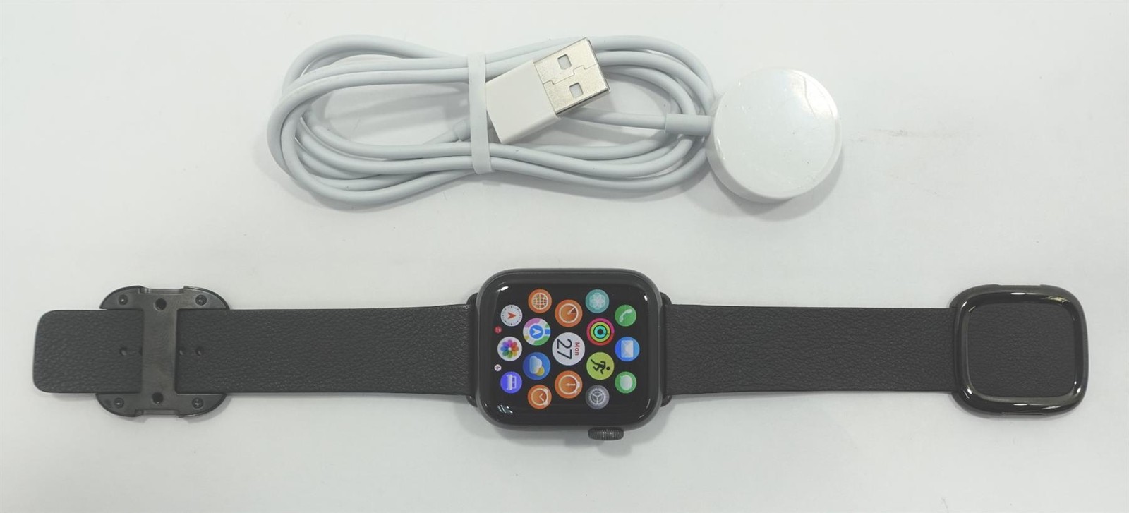 APPLE Watch Series 6 GPS – 40MM Aluminum Case A2291 – Black