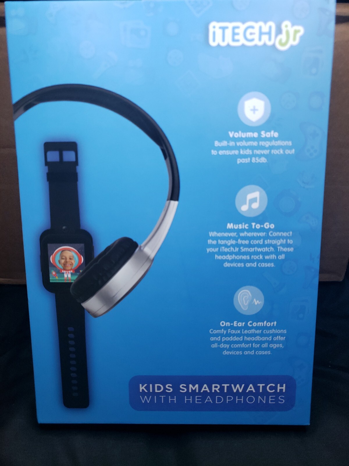 Itech jr kids smartwatch with headphones