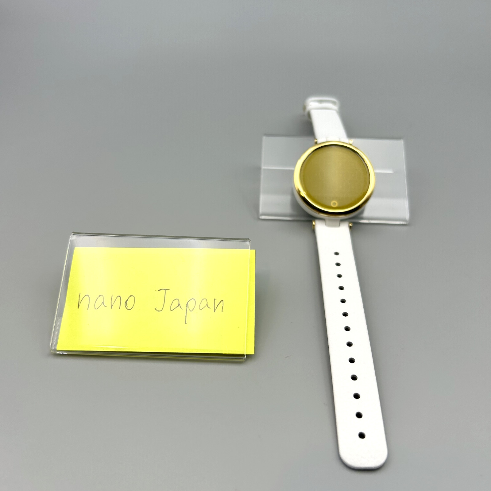 Garmin Lily Classic Fitness Smartwatch White Leather Light Gold Used Tested JP