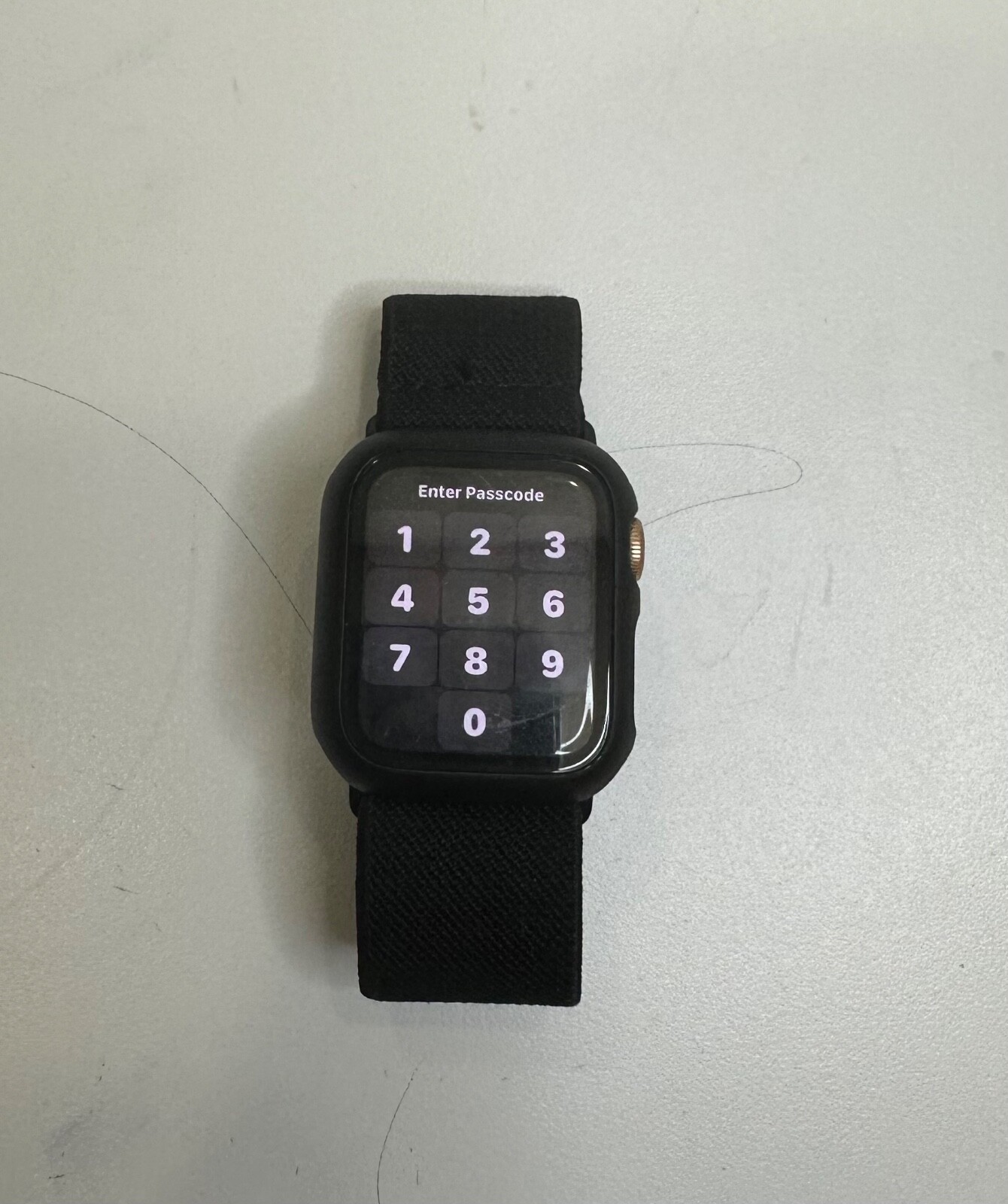 Apple Watch SE GPS+Cellular Aluminum 40mm Case with Sport Band – Good