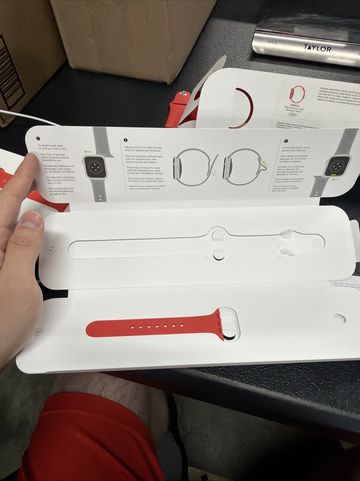 Apple Watch Series 6 40mm Product RED GPS WiFi Bluetooth M00A3LL/A