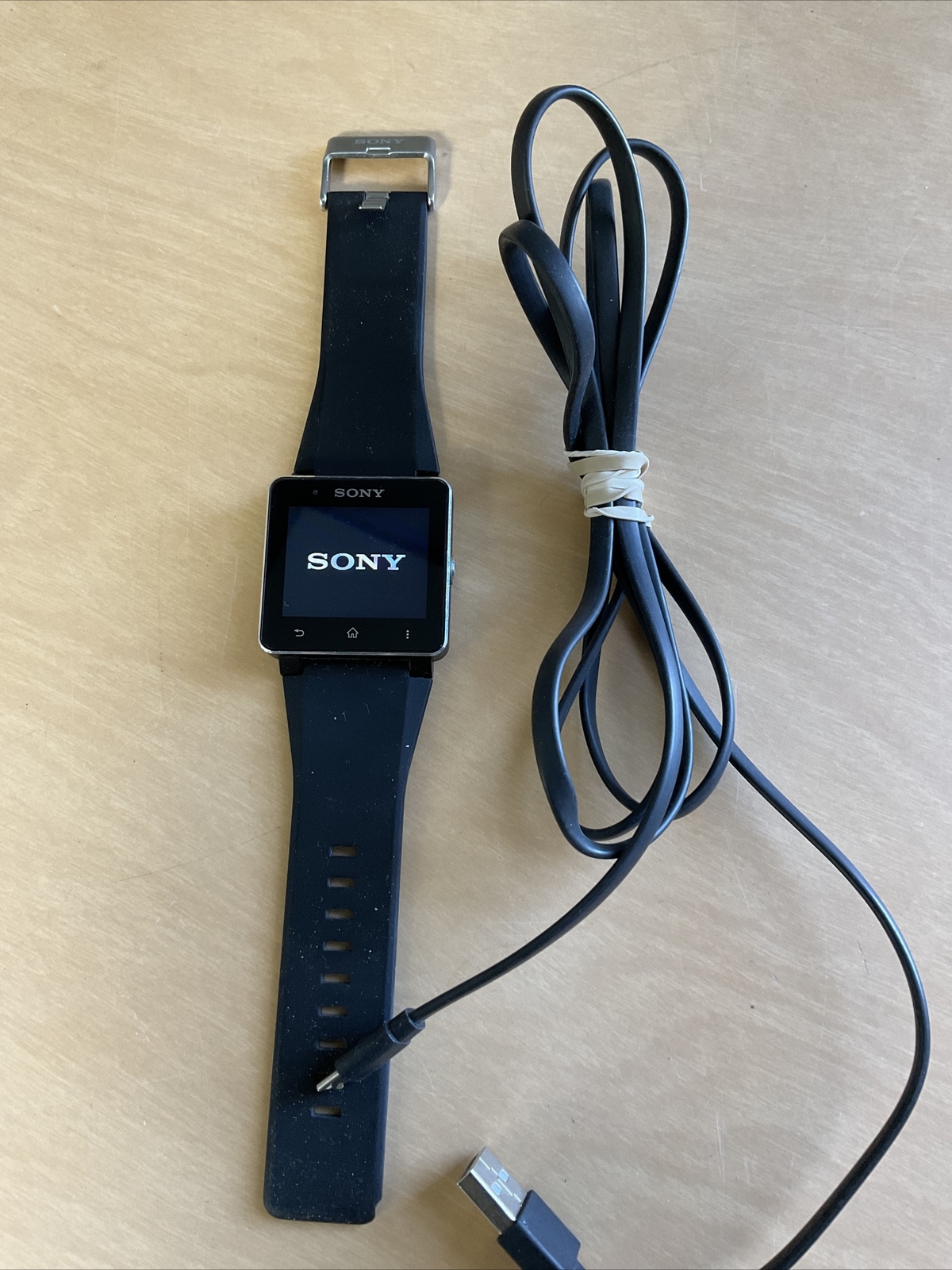 NICE! Sony Smart Watch SW2 For Android Bluetooth with Charging Cord