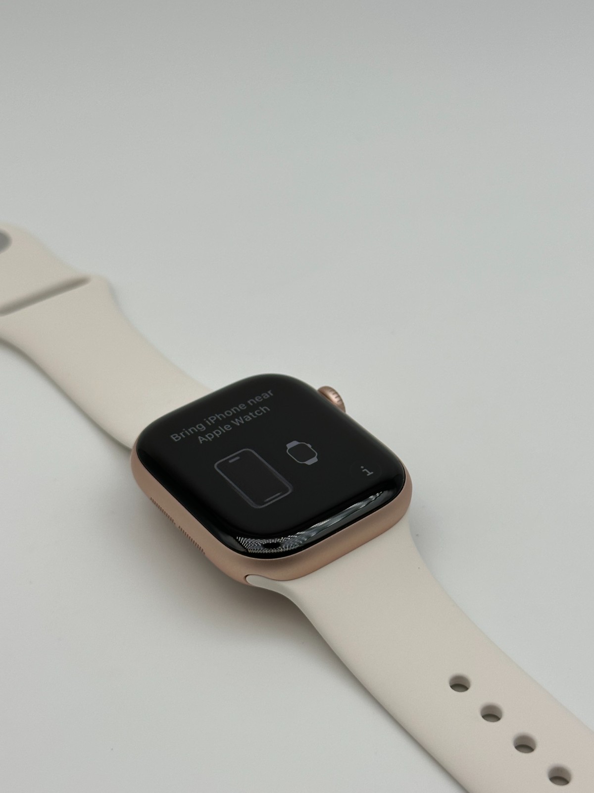 Apple Watch Series 11 42mm GPS Rose Gold Light Blush Sport S/M MEU04LW/A 2025