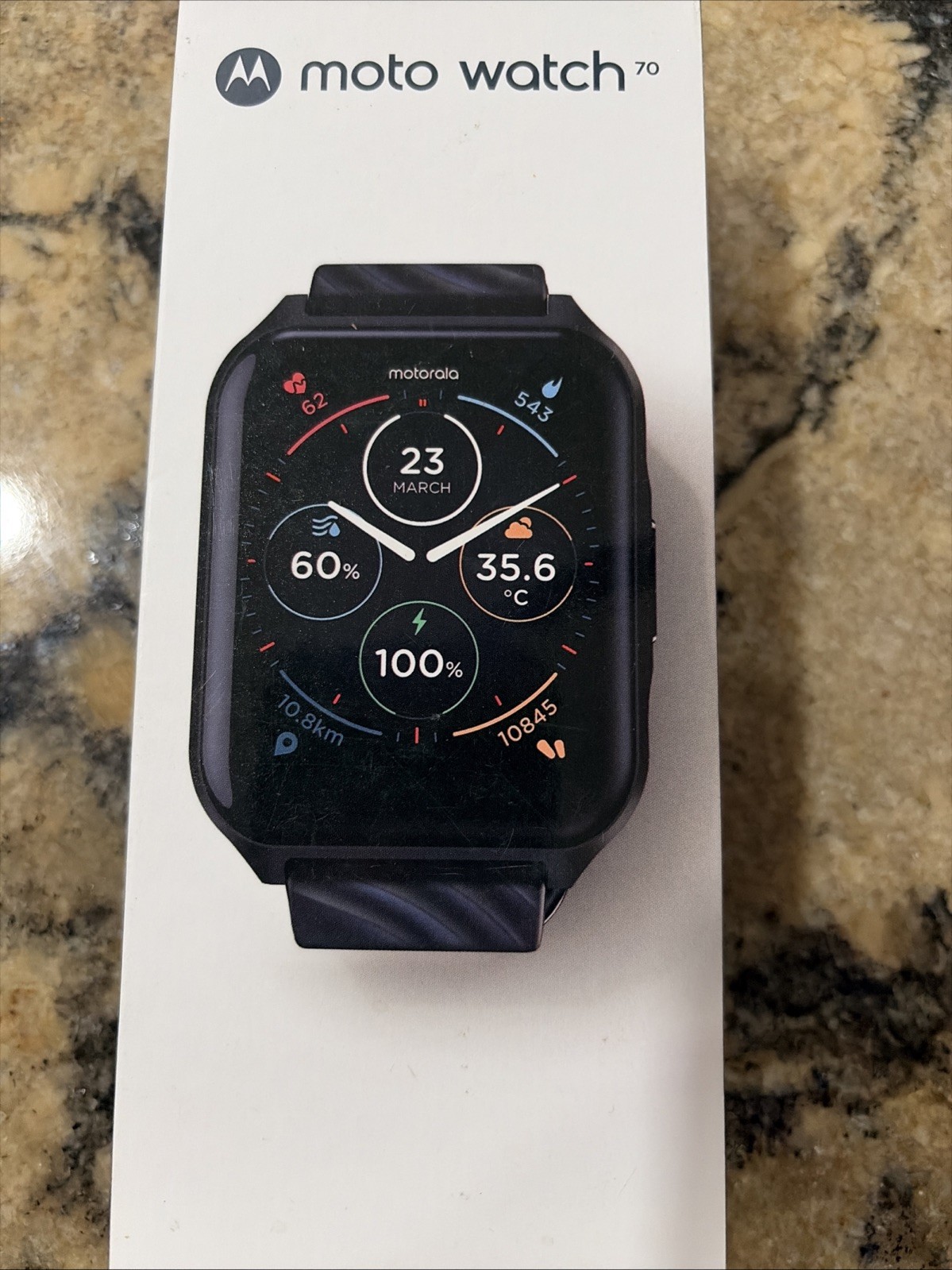 Motorola Moto Watch 70 – Health and Fitness Bluetooth Smartwatch Black MOSWZ70-P