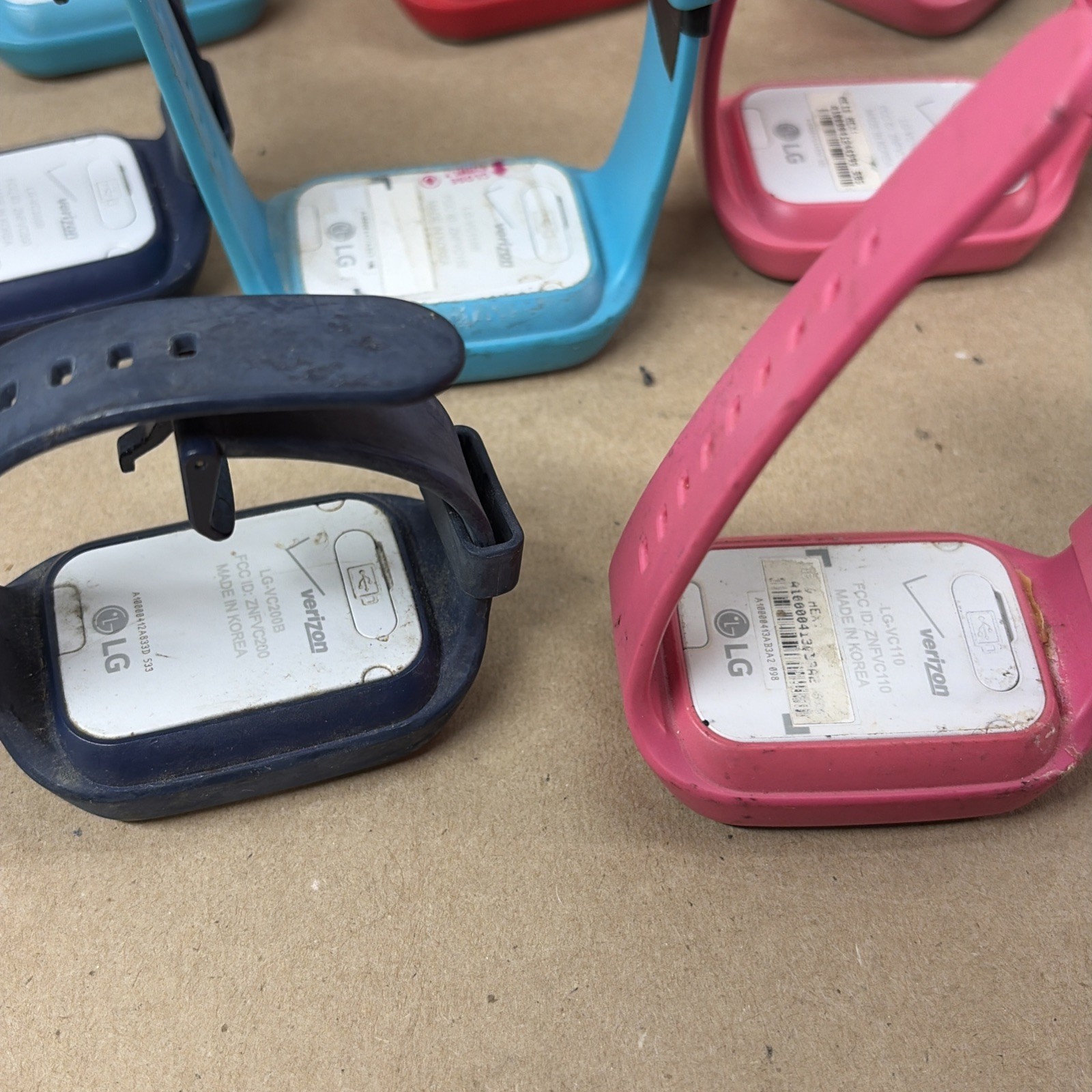 LG Verizon Gizmo Pal / Gadget Lot of 21 Kids Smartwatch LG-VC110 / 200B UNTESTED