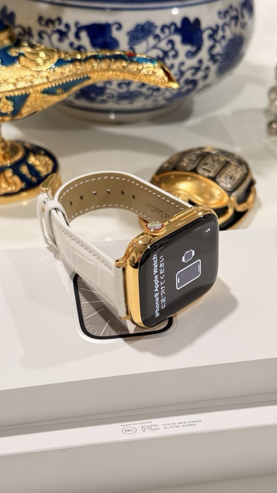 24K Gold Plated 45MM Apple Watch SERIES 9 Stainless Steel White Leather GPS LTE