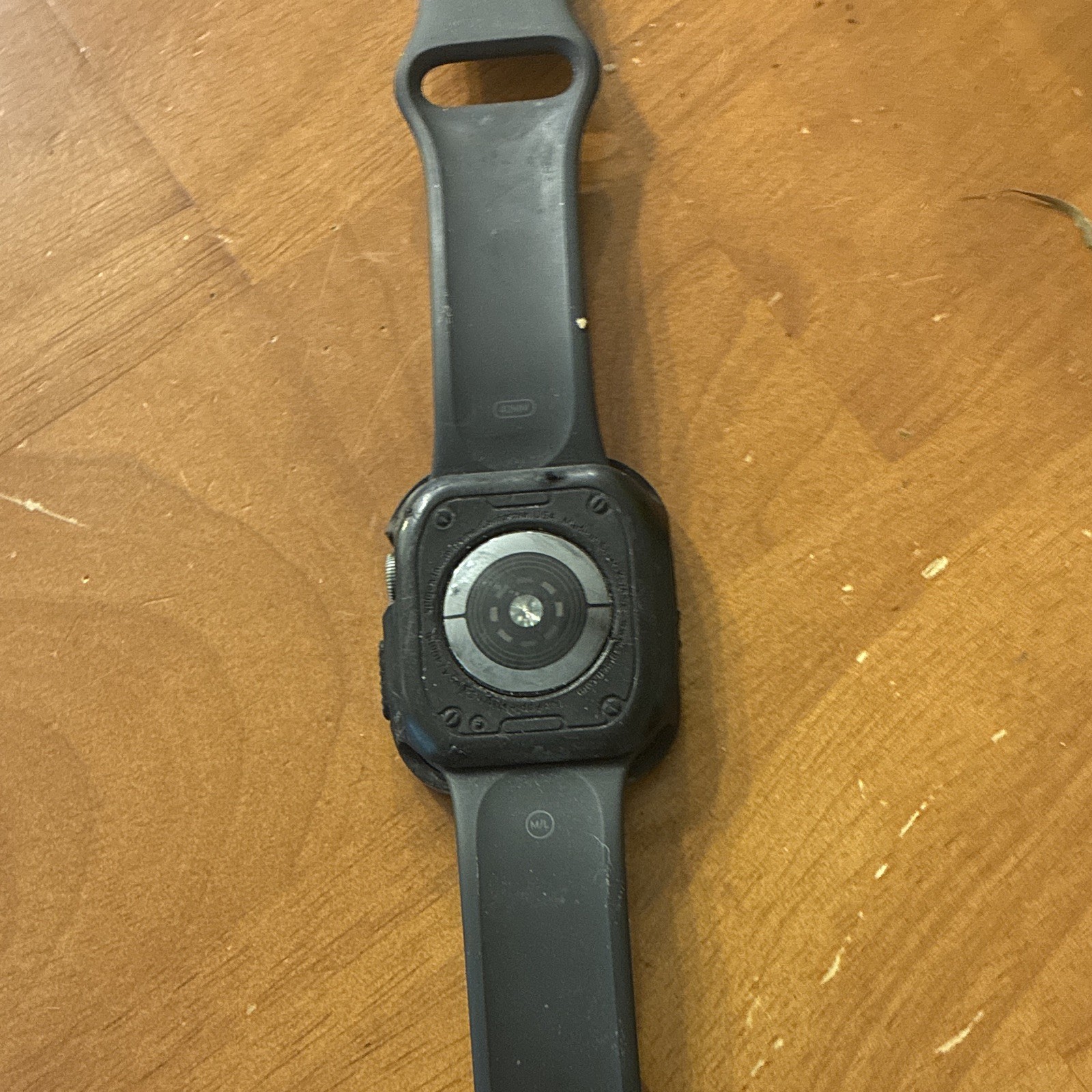 Apple Watch Series 4 GPS 40mm Black Aluminum Case, Black Hard Plastic Band