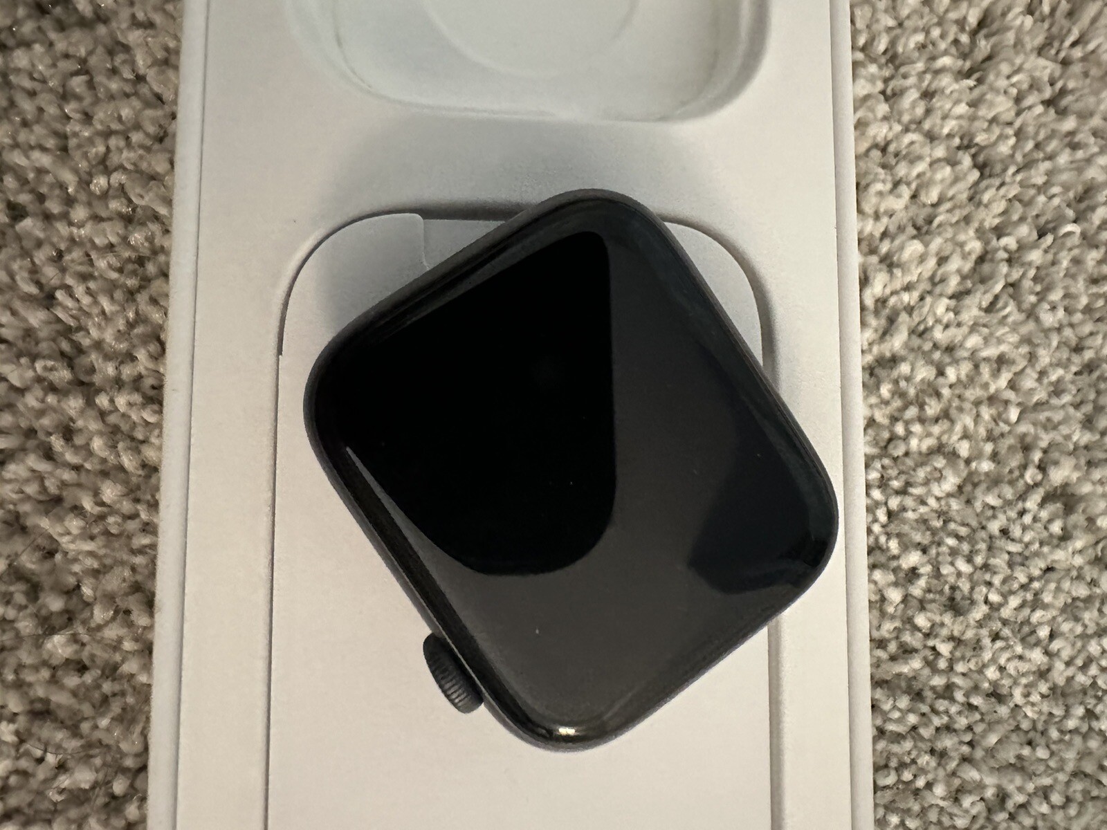 Apple Watch Series 4 Space Gray Aluminum (GPS+Cellular) 44mm Pre Owned – Mint