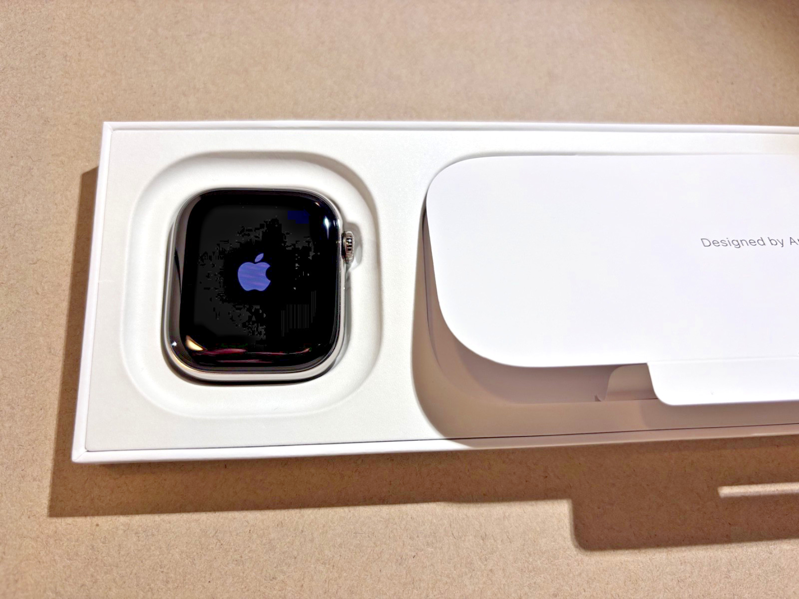Apple Watch Series 11 (GPS + LTE) 42MM Natural Titanium Case & band -Milanese