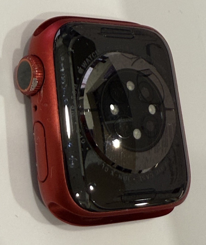 Apple Watch Series 6 40mm RED – Used with Extra Nike Band