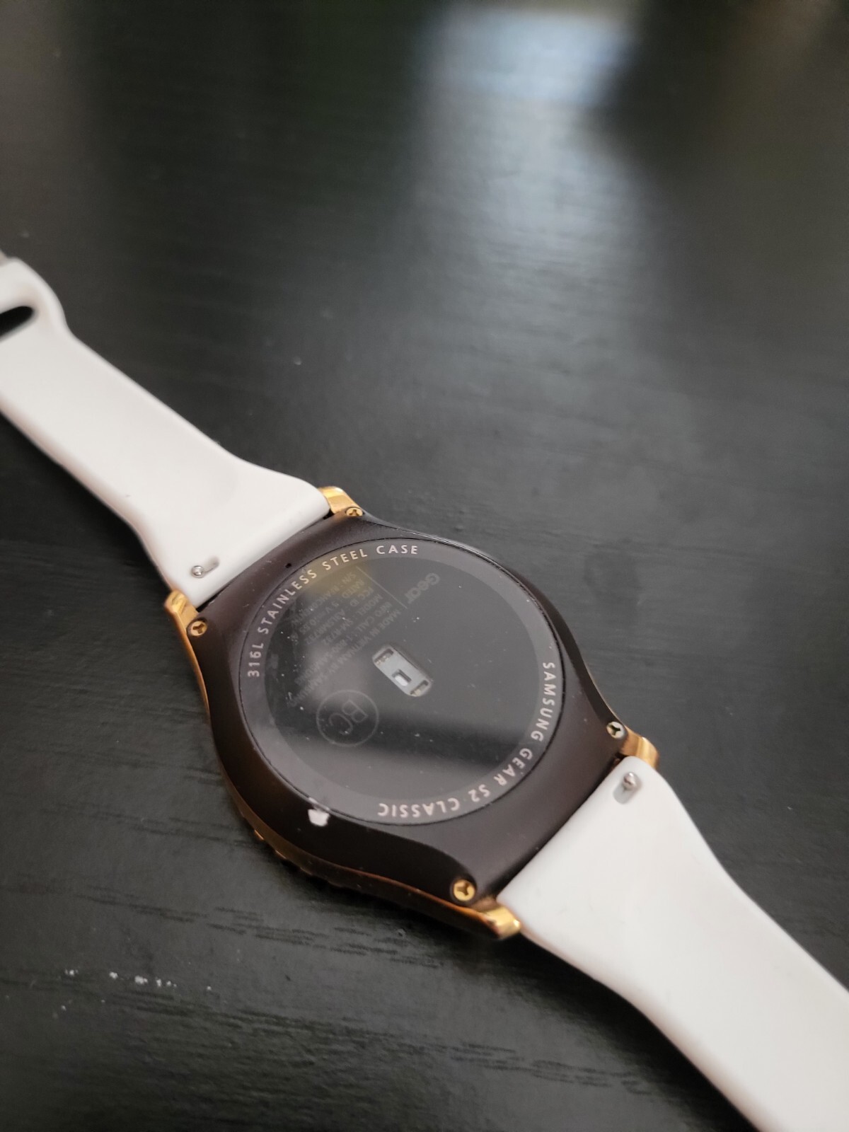 Samsung Galaxy Gear S2 classic 40mm Rose Gold Plated Case Ivory Classic Buckle