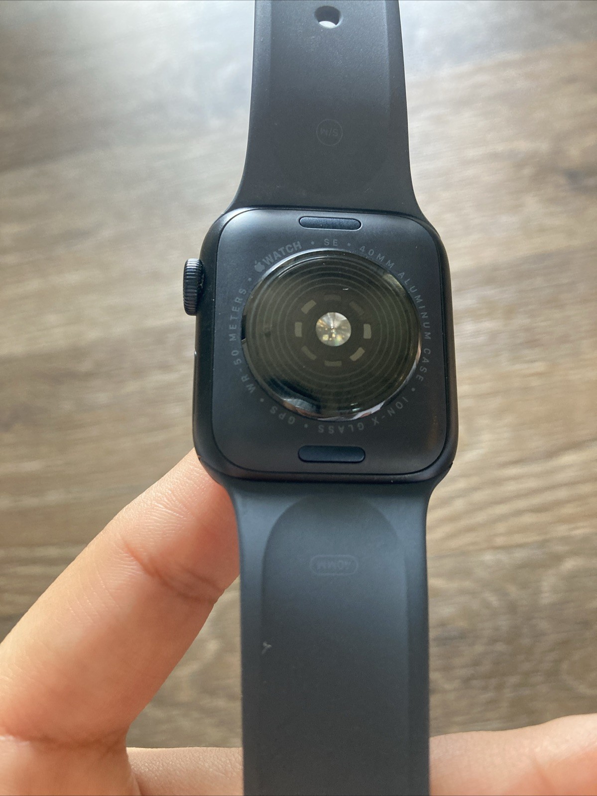 Apple Watch SE 40mm Aluminum Case Ion-X glass •GPS Wr – 50 Meters