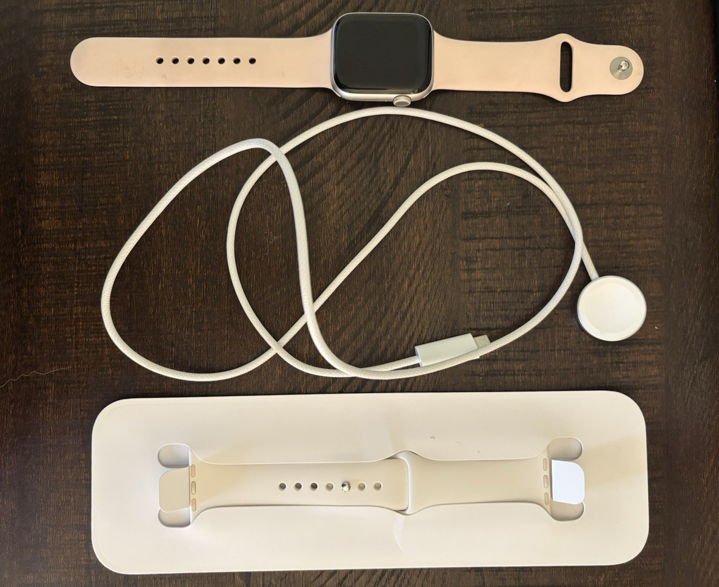Apple Watch SE 44mm Silver Aluminum Case Pink Silicone Band GPS 32GB