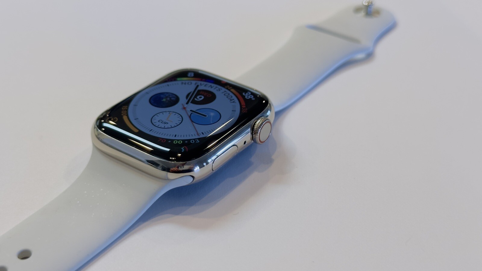 Custom WHITE Gold Plated 45MM Apple Watch SERIES 7 White Sport Band