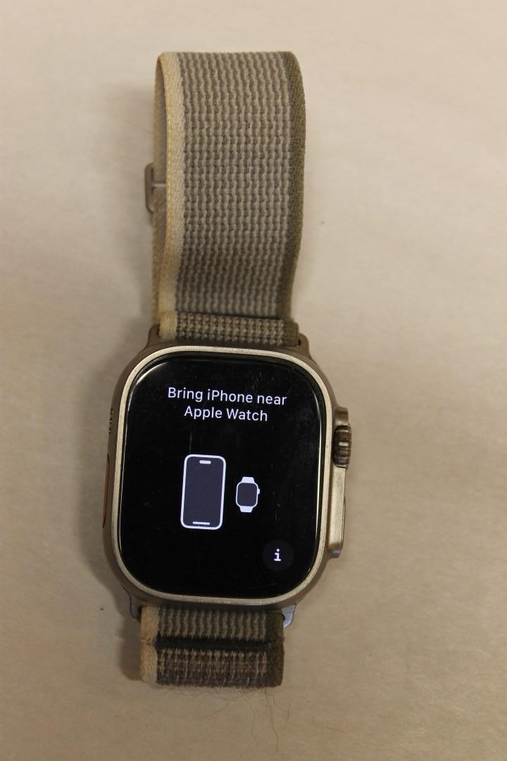 Apple Watch Ultra 49mm Titanium and Ceramic Case GPS + Cellular ^