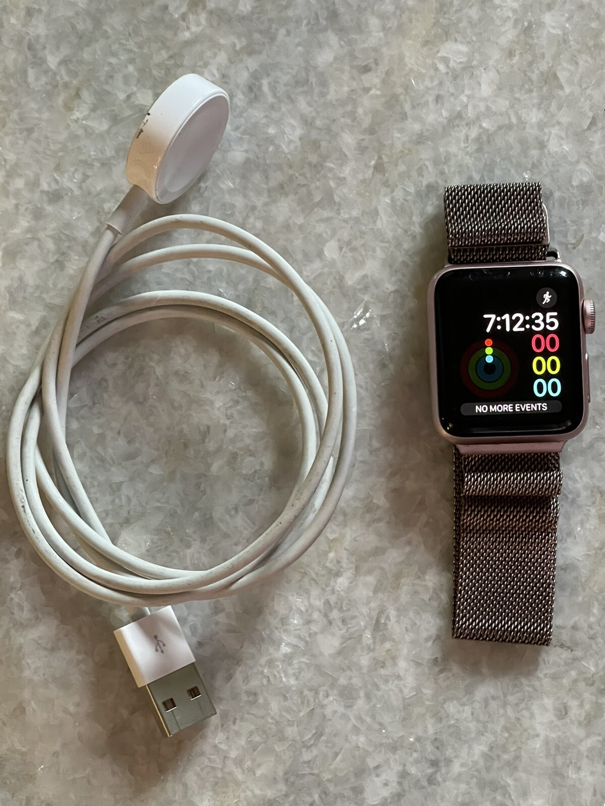 Apple Watch Series 3 38mm Rose Gold Case Aluminum Hand Band-Cellular. Unlocked