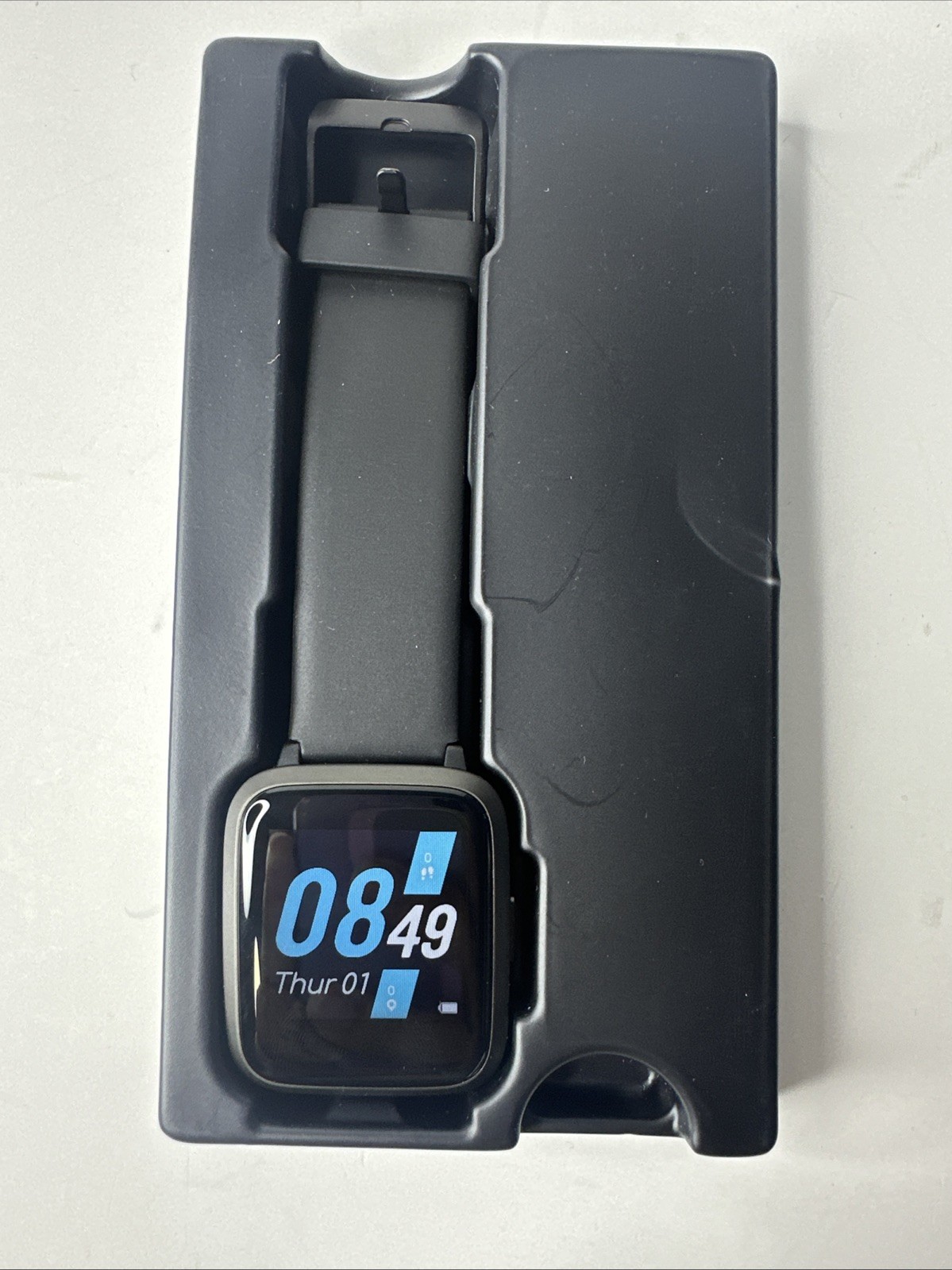 LIVIKEY Smart Watch Fitness Tracker with Heart Rate Monitor Pedometer Black