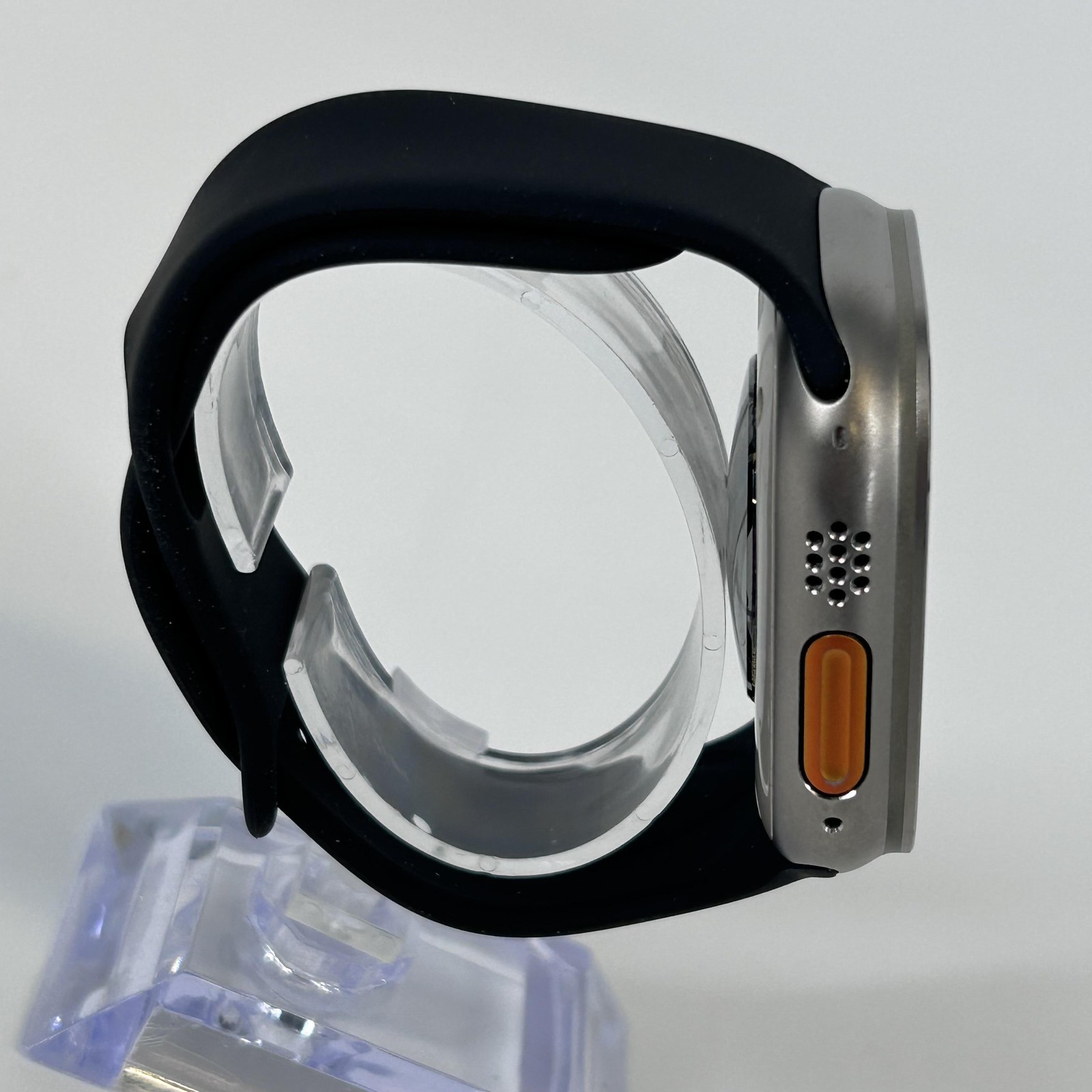 Apple Watch (Ultra) 49mm Titanium (LTE) w/ Black Sport Band – Excellent