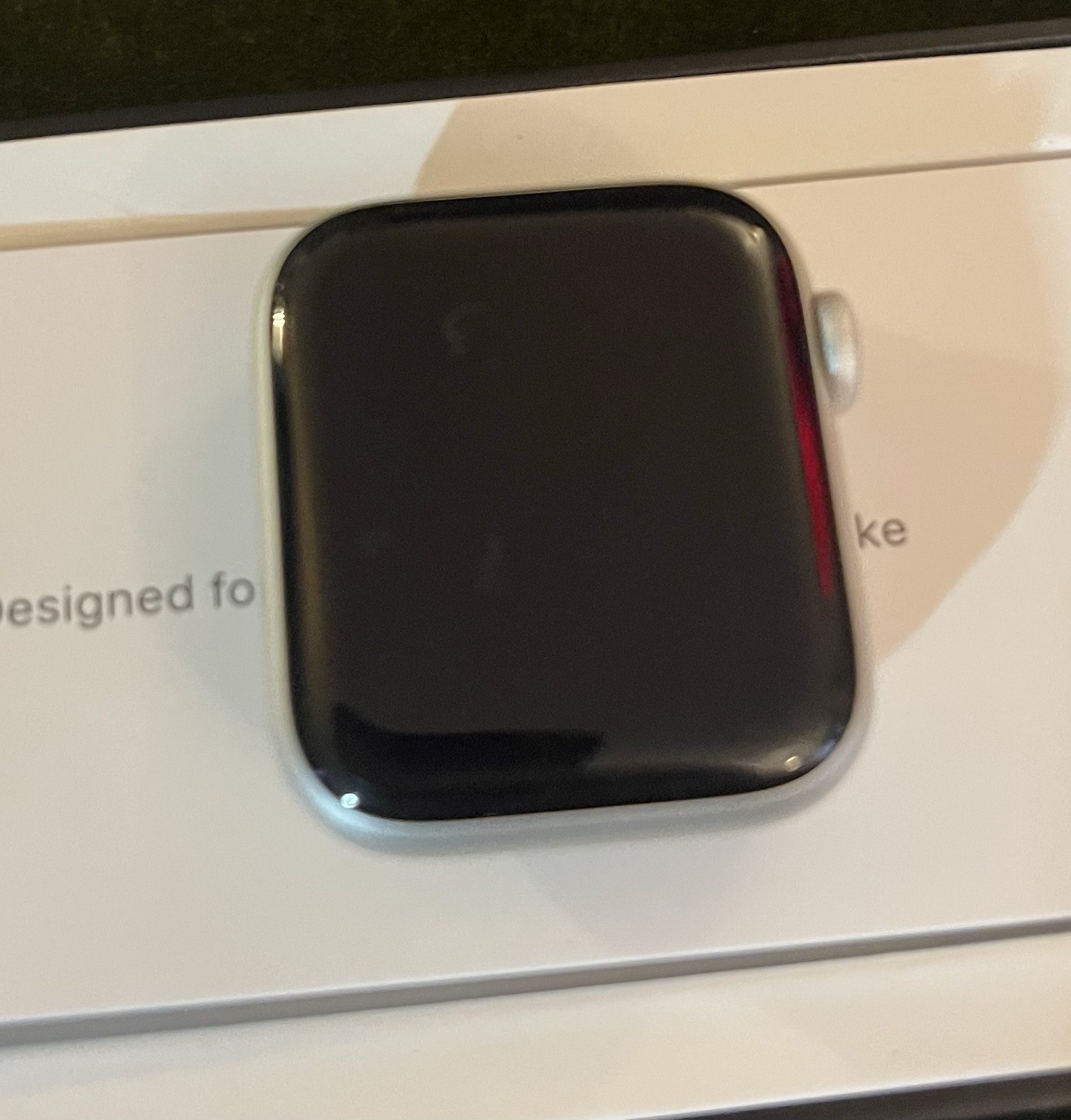 Apple Watch Series 6 Nike 40mm Aluminum Case with Pure Platinum/Black Sport Band