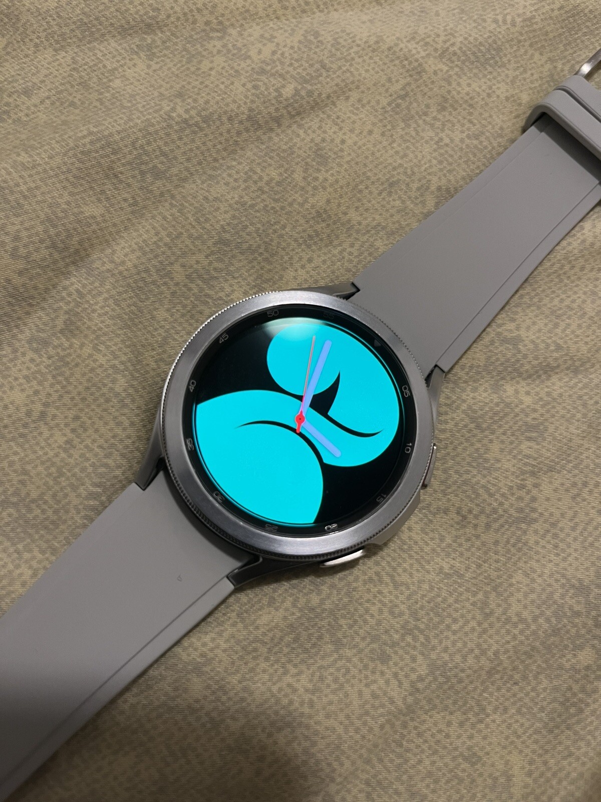 Samsung Galaxy Watch4 Classic SM-R895 46mm Stainless Steel Case with Ridge-Sport