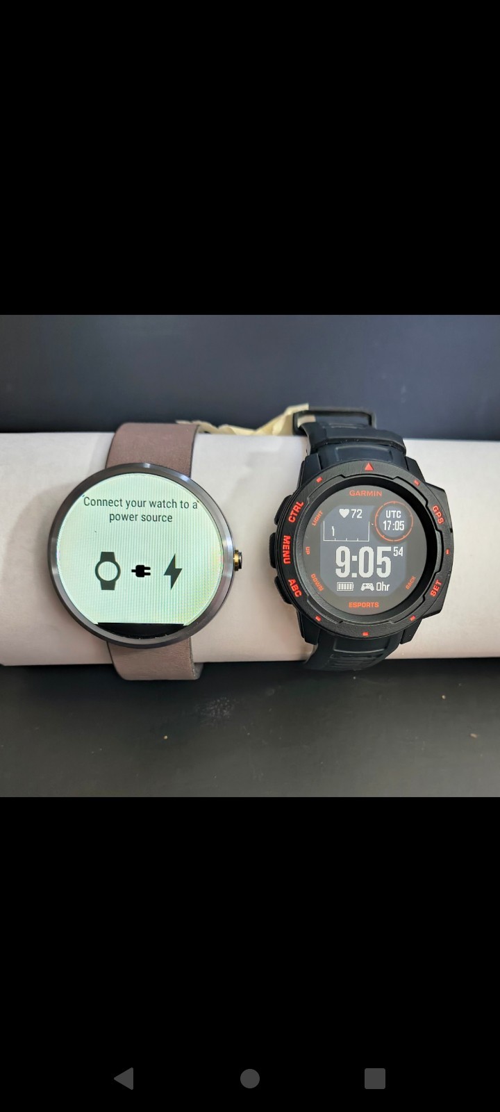 Smartwatch Lot – Garmin Instinct Esports GPS + Motorola Moto 360