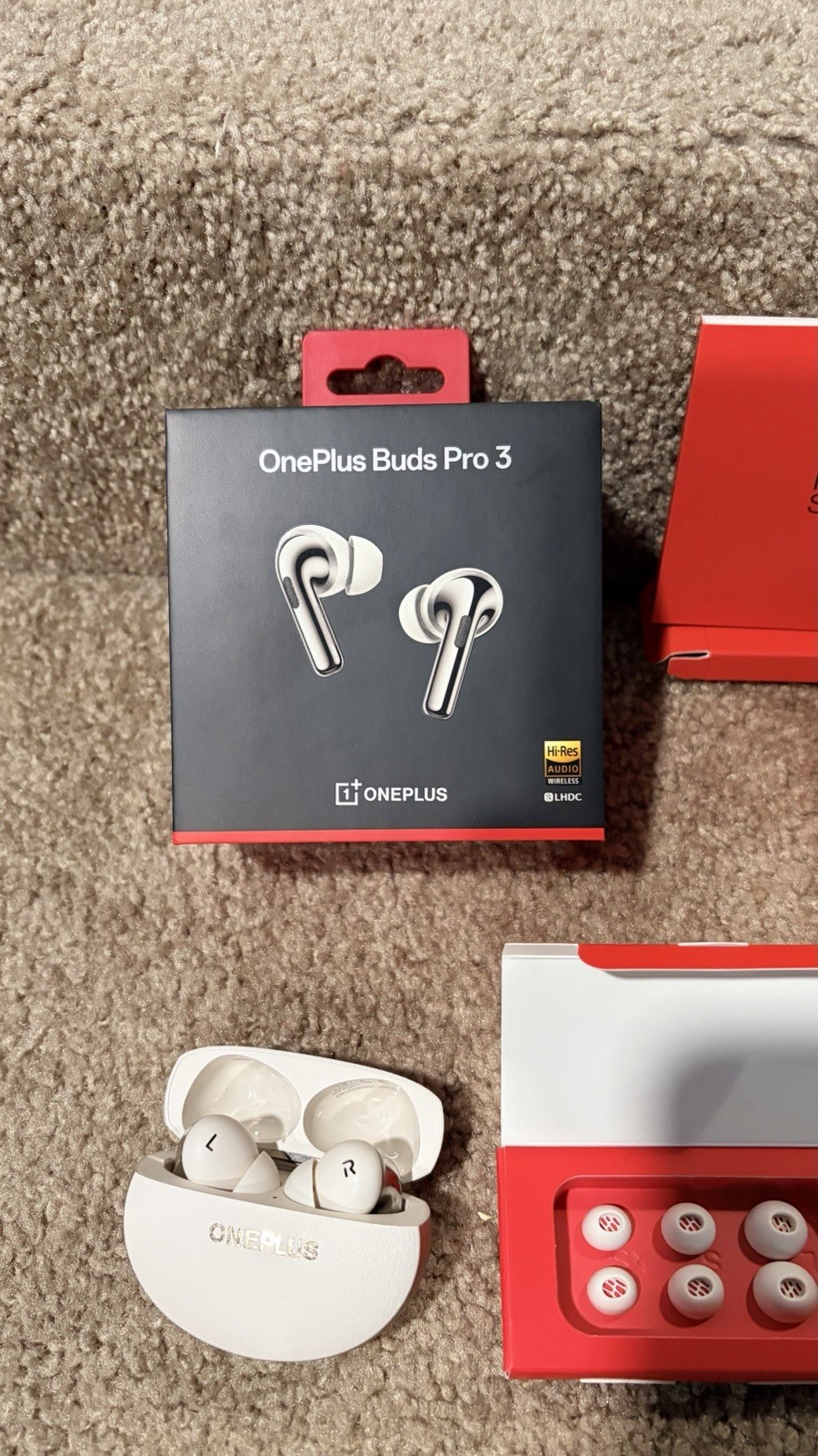 OnePlus Watch 3 Global Version OPWWE251 46.6mm and Included Oneplus buds pro 3