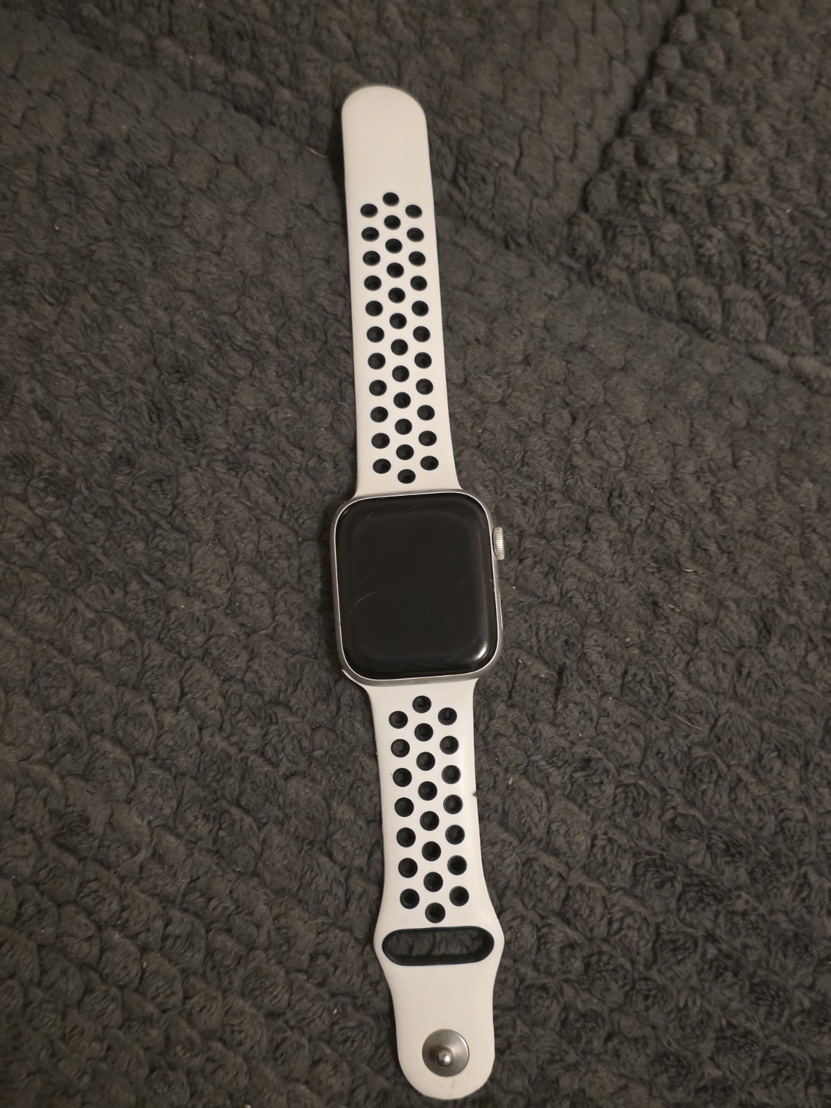 Apple Watch Nike Se 44 Mm Silver Aluminum Case As Is