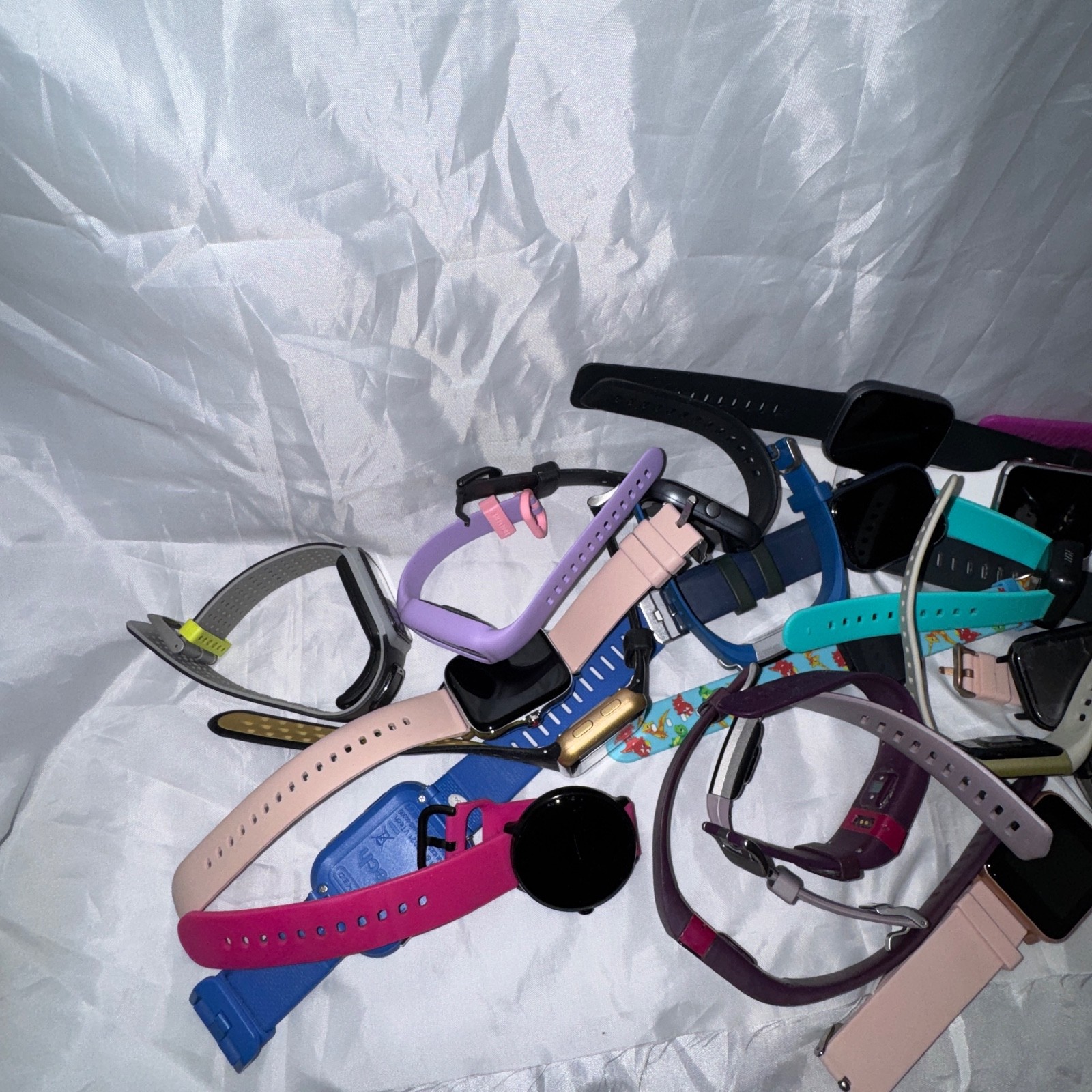 31 Smart Watches and 20+ Bands: Apple, Fitbit, Armitron, and More! 6.1 lbs