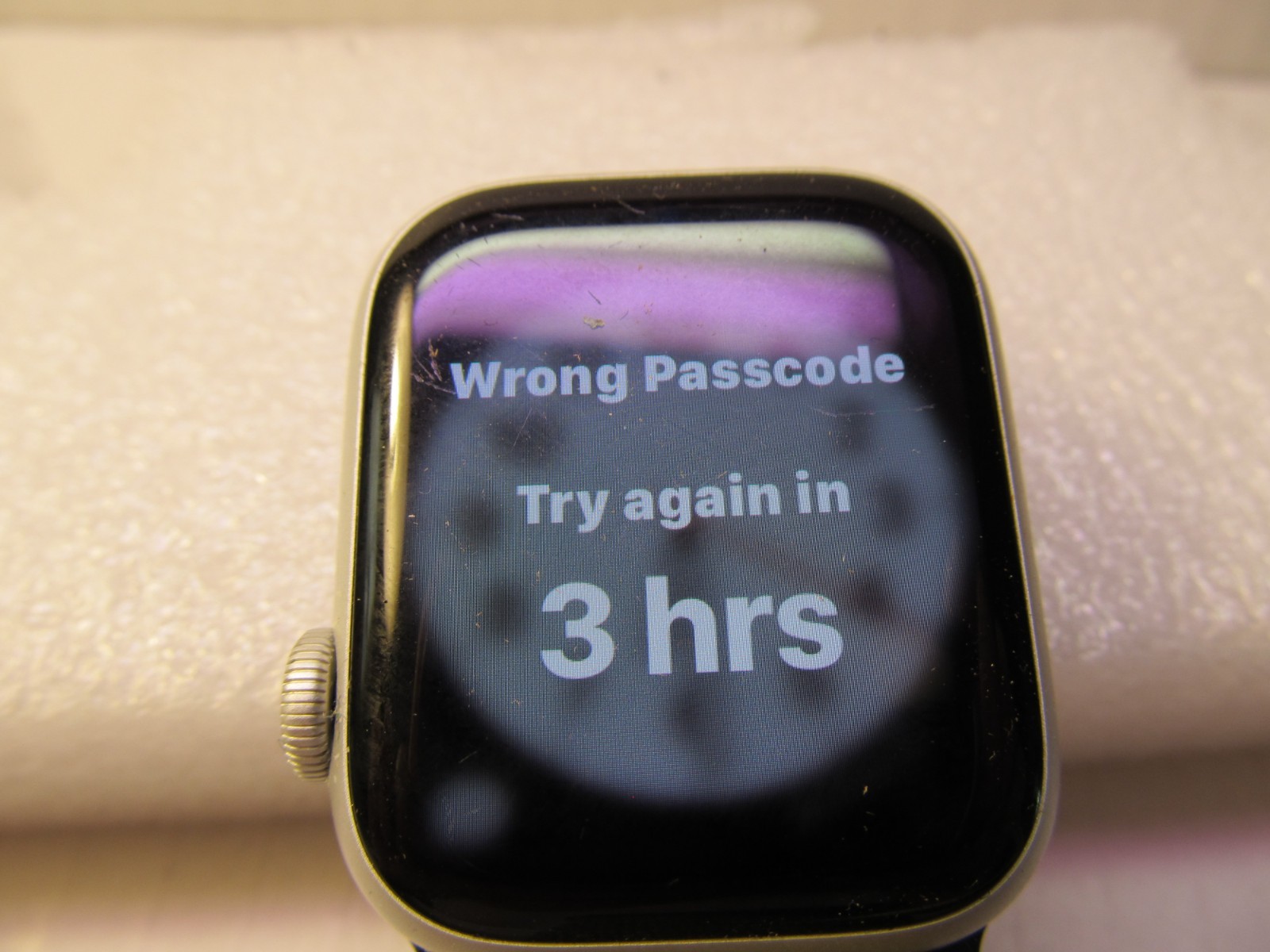 Locked & Working Apple Series 9 Watch For Parts – Found Metal Detecting in Lake