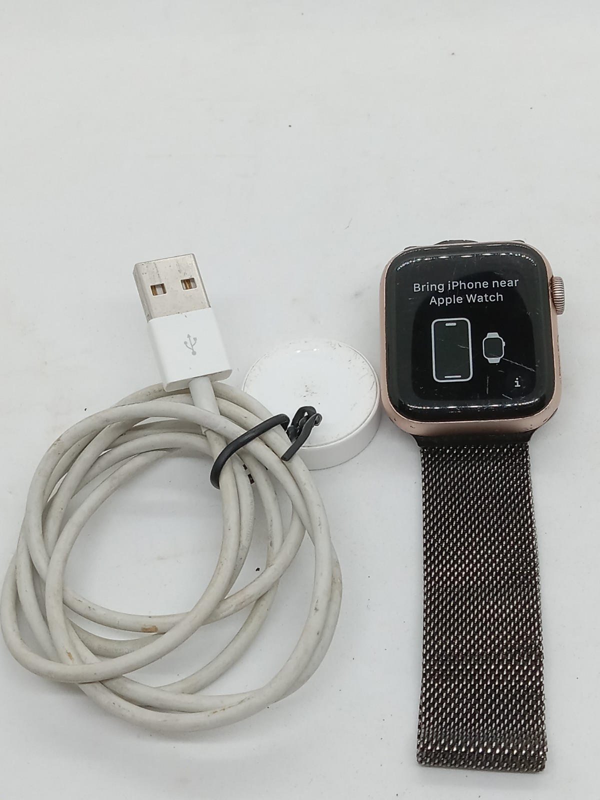 Apple Watch Series 5 Rose Gold WR 50m 40mm GPS LTE Adjustable Band