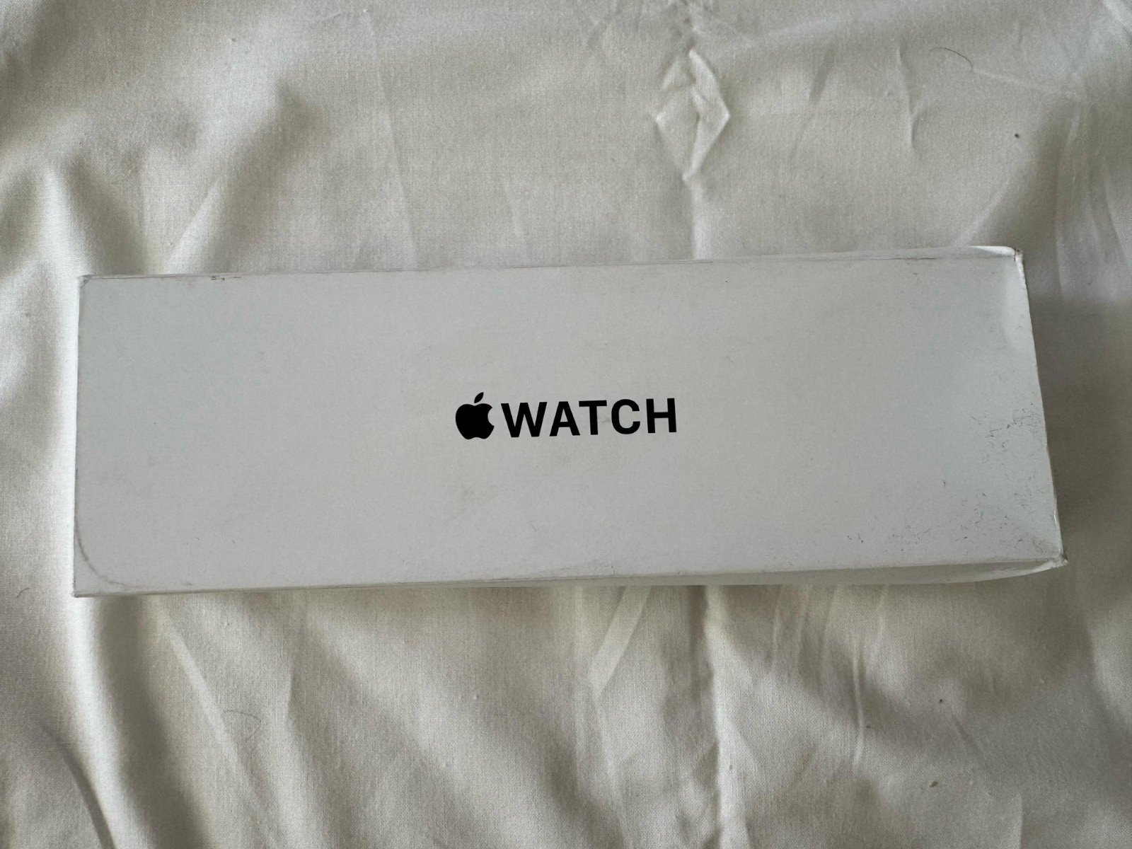 Apple Watch SE 2 40mm Starlight Aluminum – Starlight Sport Band MXEG3LL/A