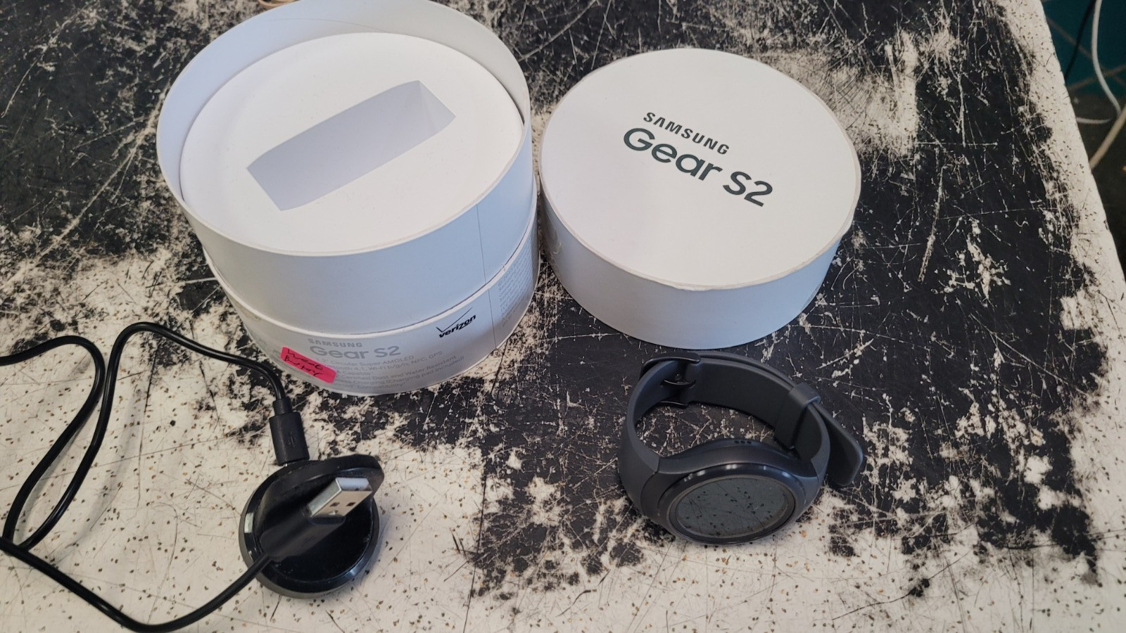 Samsung Gear S2 SM-R730V Smart Watch WEAK BATTERY Does Work w Case