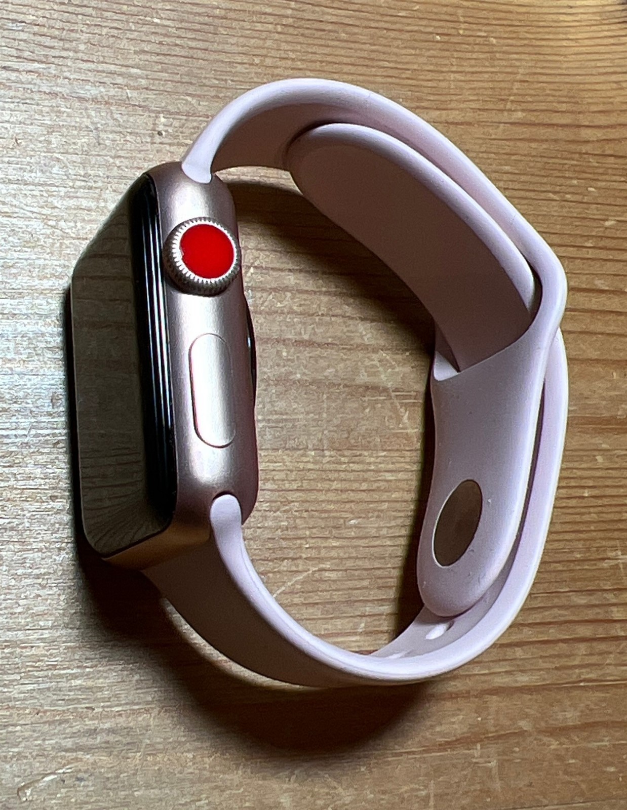 Apple Watch Series 3 – Rose Gold with Pink Sand Sport Band (GPS + Cellular)