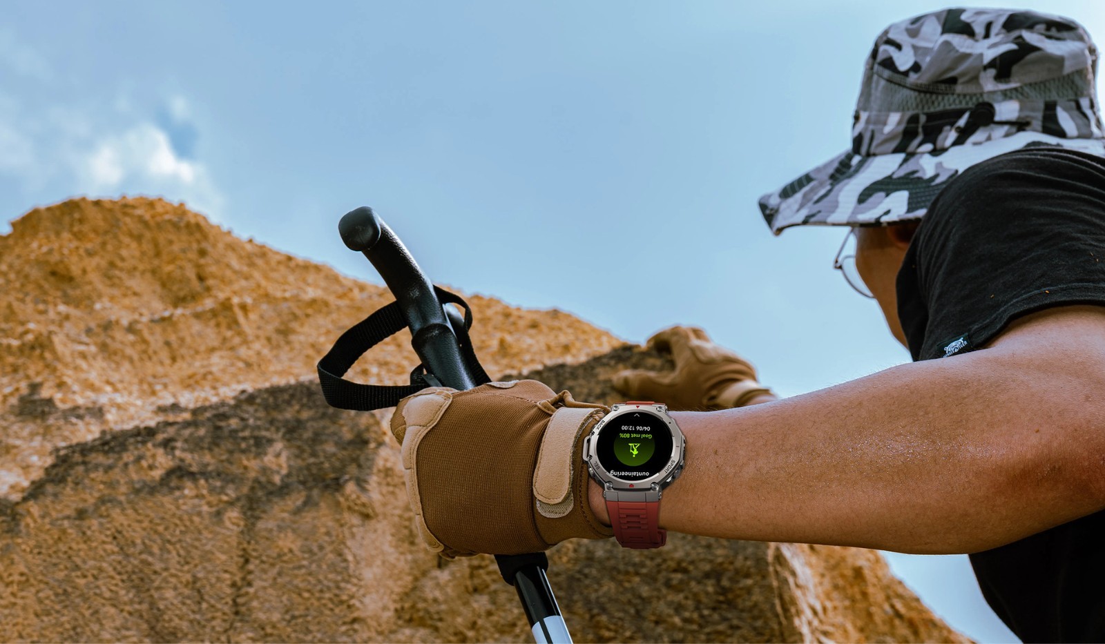 GPS Smartwatch Men 1.43″ AMOLED 5ATM Waterproof Bluetooth Fitness Tracker