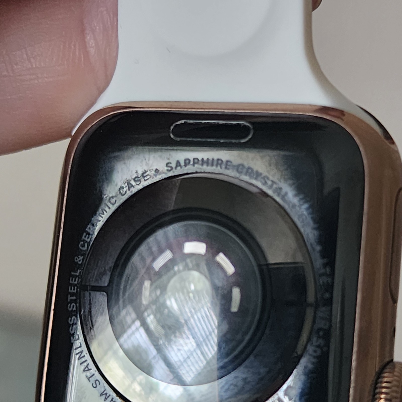 Apple Watch Series 4 – 40mm Stainless Steel WR-50M – Unlocked, Works – For Parts