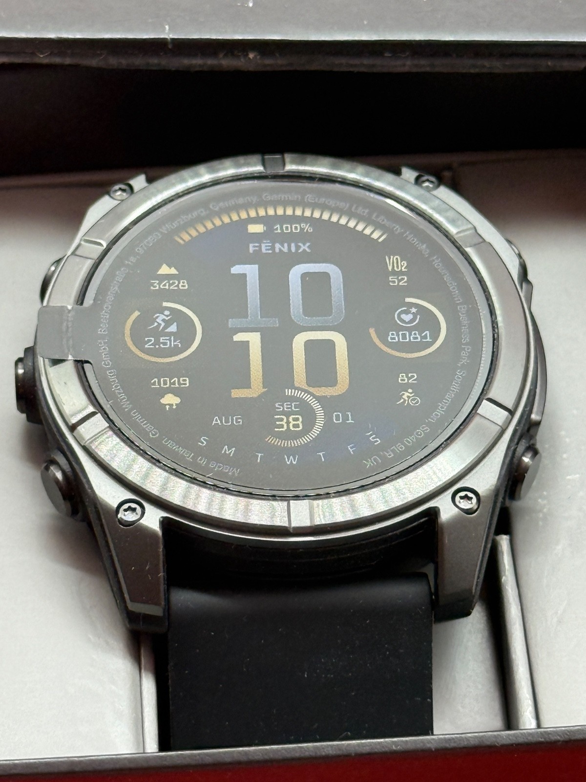Garmin FENIX 8 AMOLED Sapphire GPS Smartwatch 51 M Fiber-reinforced TITANIUM DLC
