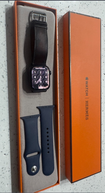Apple Watch Series 7 41mm Space Black | Hermes Original Brown Leather Band 32GB