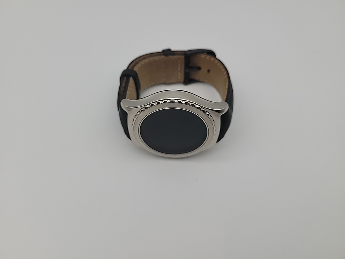 Samsung Gear S2 Classic Premium Platinum Smartwatch 40mm Stainless Steel Case