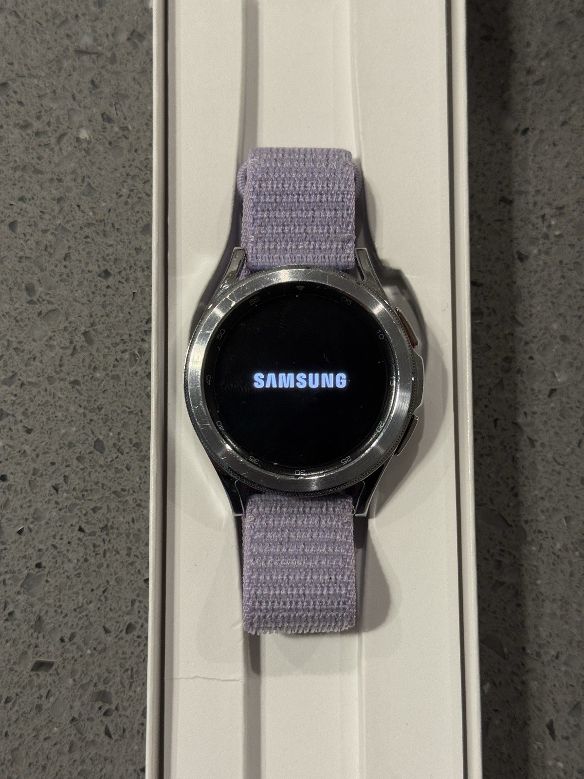 Samsung Galaxy Watch 4 Classic 42mm Wi-Fi SM-R880 Good Cond. White no Chgr