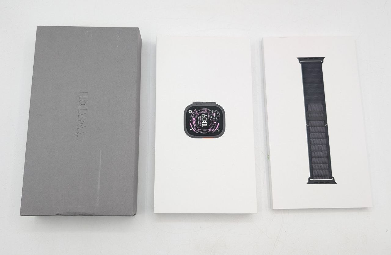 Apple Watch Ultra 3 GPS + Cellular 49mm Black Titanium Case & Alpine Loop L