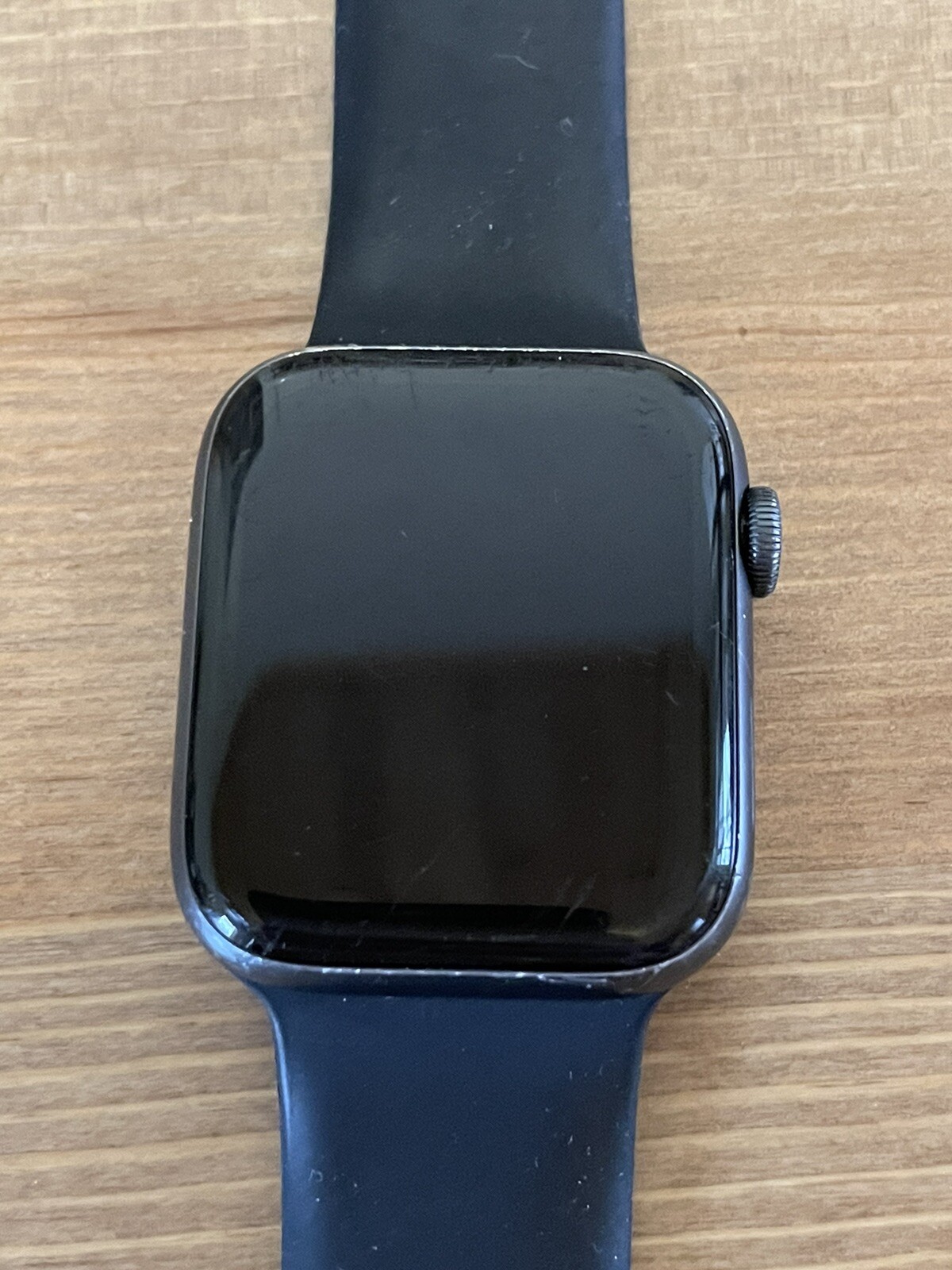 Apple Watch Series 5 44mm Space Gray Aluminum Case with Black Sport Band – S/M &