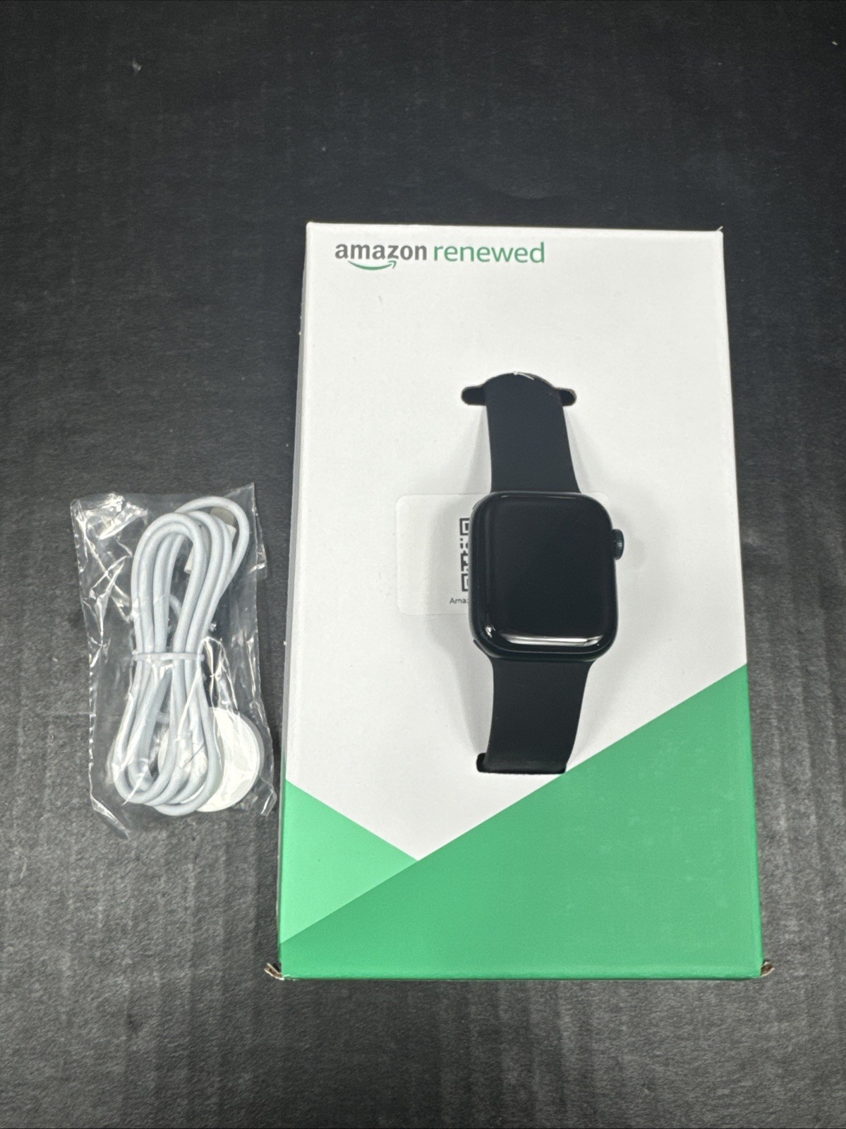 Apple Watch Series 9 [GPS, 41mm] – Midnight Aluminum Case, Amazon Re-newed!