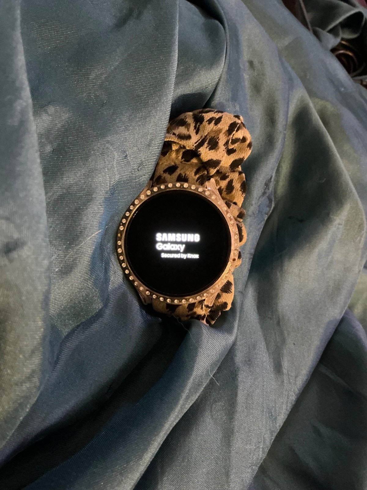 Samsung Galaxy Watch 4 R860 40mm Cheetah Scrunchie Band (SMR860NZDAEUF)