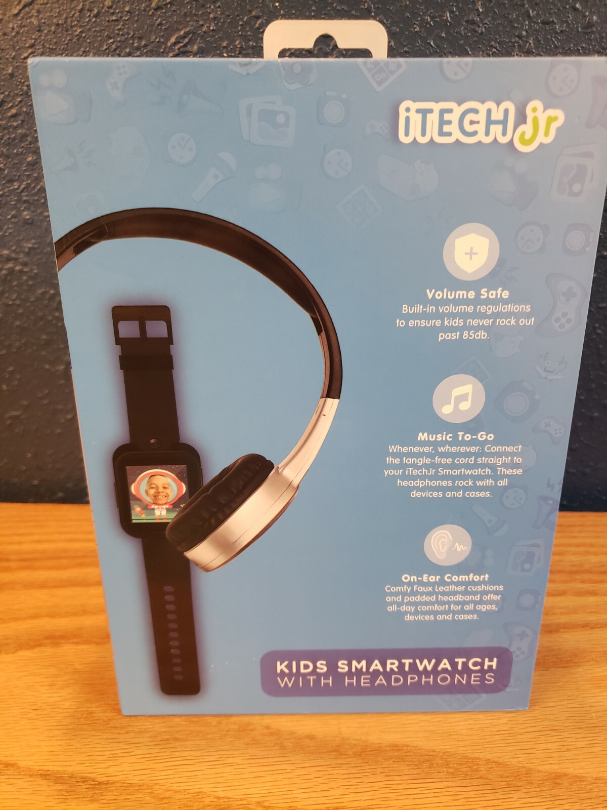 Itech jr kids smartwatch with headphones for boys ”NEW” in box